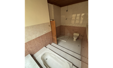VENTA  O ARRIENDO DE CASA ESQUINERA EN ZONA ORIENTE