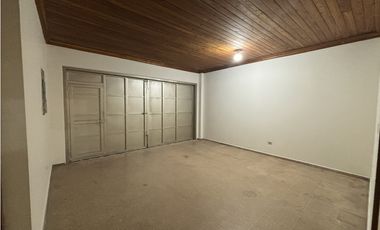 VENTA  O ARRIENDO DE CASA ESQUINERA EN ZONA ORIENTE