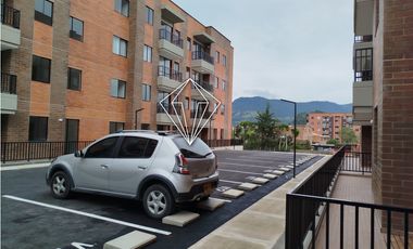 Arriendo apartamento en unidad cerrada en La Ceja