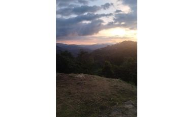 OPORTUNIDAD!!!  HERMOSA FINCA  LA VEGA (R)