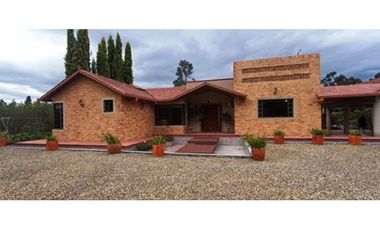 Vendo espectacular casa Quinta en Sopo