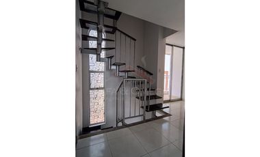 Venta de Apartamento Dúplex con Terraza en Yerbabuena – Ibagué