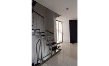 Venta de Apartamento Dúplex con Terraza en Yerbabuena – Ibagué