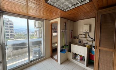 Amplio apartamento frente al mar
