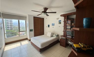 Amplio apartamento frente al mar