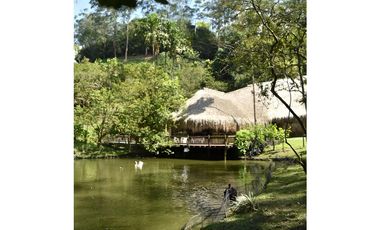 FINCA CABALLISTA CON LAGO EN GIRARDOTA