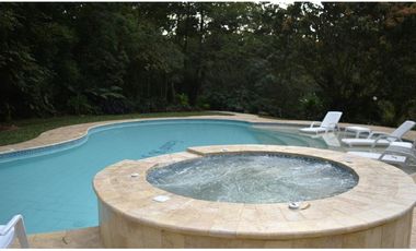 FINCA CABALLISTA CON LAGO EN GIRARDOTA