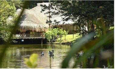 FINCA CABALLISTA CON LAGO EN GIRARDOTA