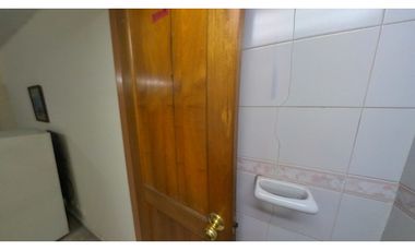 OFICINA-BODEGA PARA VENTA