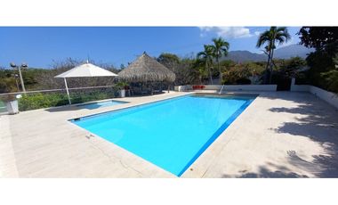 Venta de casa en conjunto cerrado frente al mar Don Jaca – Santa Marta