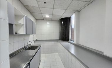 arriendo Local  zona financiera Norte Muy bien Ubicado