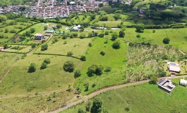 LOTE EN VENTA EN ALCALA - VALLE