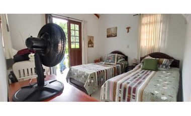 Casa Campestre En San Joaquín En Condominio