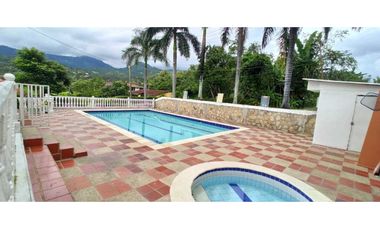 Casa Campestre En San Joaquín En Condominio