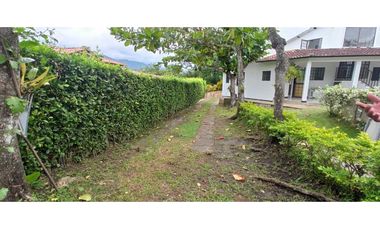 Casa Campestre En San Joaquín En Condominio