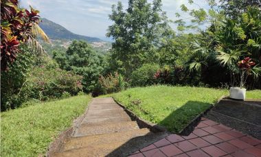 Vendo Casa Campestre en Condominio