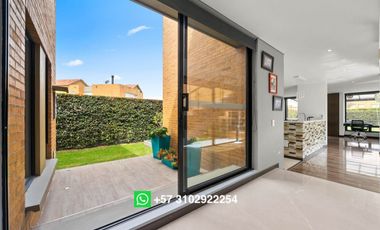 Hacienda Fontanar casa tipo L 100% remodelada