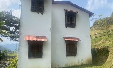 CASA CAMPESTRE-TERRENO PRODUCTIVO NOCAIMA