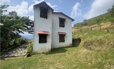 CASA CAMPESTRE-TERRENO PRODUCTIVO NOCAIMA