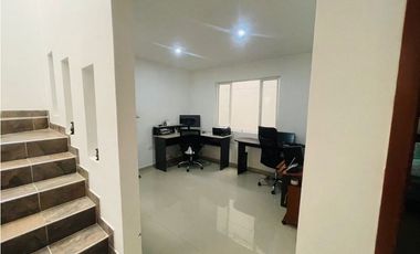 Barrio Las Flores - Casa en venta y/o permuta