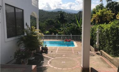 Casa en venta en Melgar sector La Herradura