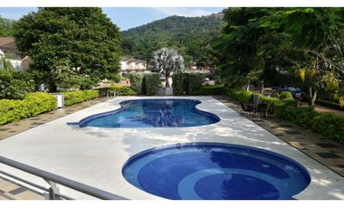 Maat Vende Casa  en Condominio  Villeta 216m2 650Millones