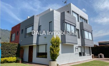 CASA CAMPESTRE EN VENTA EN COTA, VEREDA LA MOYA. INMOBILIARIAS COTA