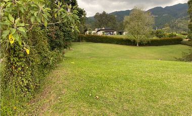 VENTA DE LOTE EN EL RETIRO SECTOR FIZEBAD