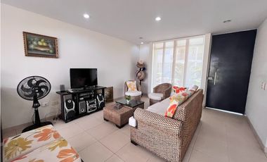 VENDO CASA EN CONJUNTO CERRADO EN VILLETA