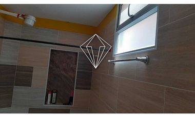 CASA EN VENTA EN LA CEJA