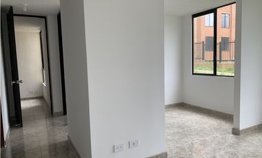 La Calera. Vendo lindo Apto VIS Conjunto Entrebosques 1