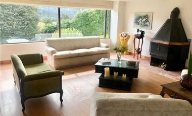 SE VENDE CASA CAMPESTRE, LA CALERA(Cundinamarca)VEREDA EL SALITRE