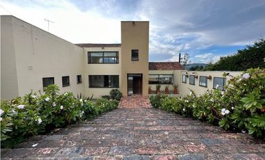 SE VENDE CASA CAMPESTRE, LA CALERA(Cundinamarca)VEREDA EL SALITRE