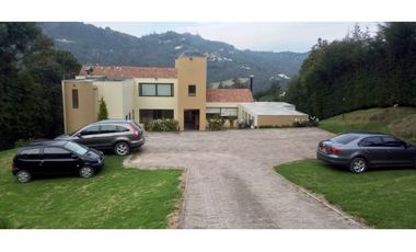 SE VENDE CASA CAMPESTRE, LA CALERA(Cundinamarca)VEREDA EL SALITRE