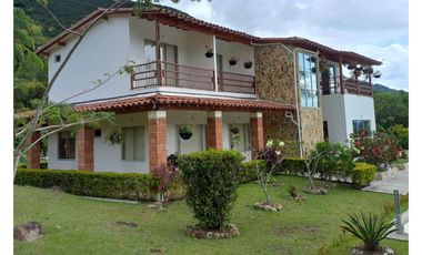 Finca en venta en Ciudad Bolívar - Vereda Farallones