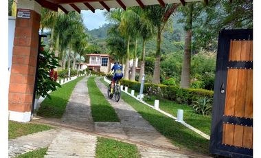 Finca en venta en Ciudad Bolívar - Vereda Farallones