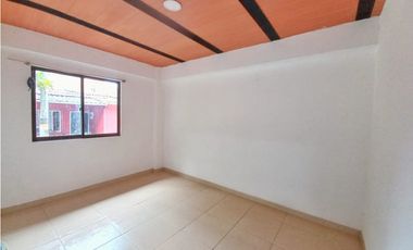 Maat vende Casa, Topacio - Villeta 112m2 $250Millones