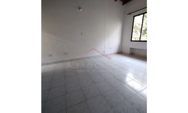 Venta de casa de 3 niveles en barrio La Riviera – Cúcuta