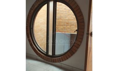 Venta de casa de 3 niveles en barrio La Riviera – Cúcuta