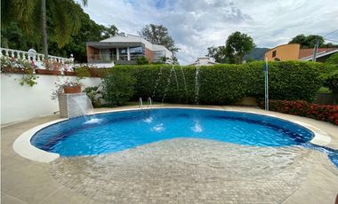 Casa de verano en zona urbana de San Jerónimo