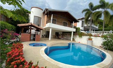Casa de verano en zona urbana de San Jerónimo
