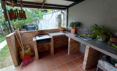 Casa Urbana a solo 6 cuadras del Parque de La Mesa Cundi