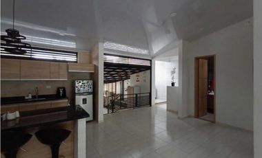 Casa Urbana a solo 6 cuadras del Parque de La Mesa Cundi