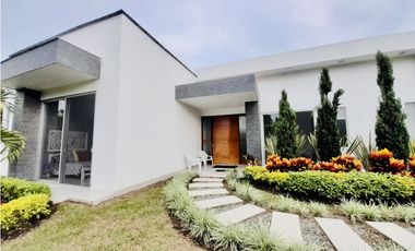 Se Vende  Casa Campestre Vía El Eden Armenia Quindío