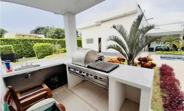 Se Vende  Casa Campestre Vía El Eden Armenia Quindío