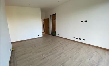 Casa para estrenar en venta en Envigado sector Alto de las Palmas