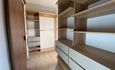 Casa para estrenar en venta en Envigado sector Alto de las Palmas