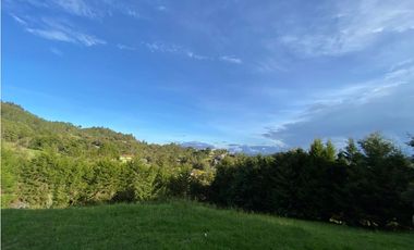 Casa para estrenar en venta en Envigado sector Alto de las Palmas