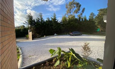 Casa para estrenar en venta en Envigado sector Alto de las Palmas