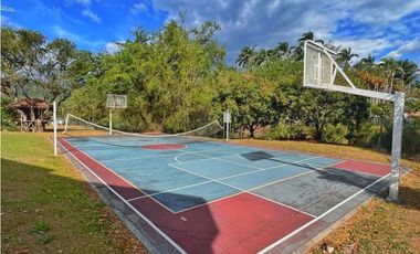 Maat vende hermosa Casa en Condominio-Villeta 216m2, $650Millones